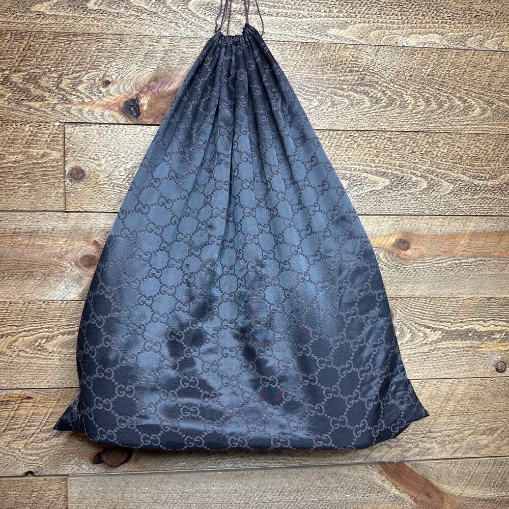 Gucci Black Pebbled Leather Hasler Horsebit Tote in Like New Condition - Picture 16 of 16